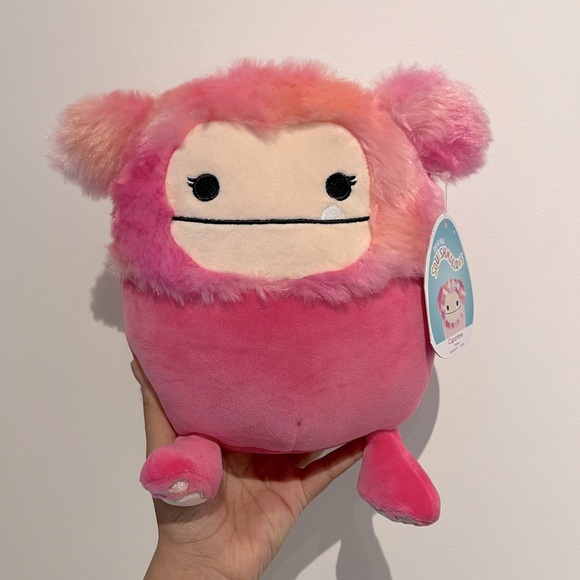 8” Caparinne the Bigfoot - Squishmallow - Picture 1 of 1
